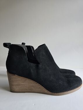 Toms Black Suede Wedge Shoe Booties with Stacked Heel